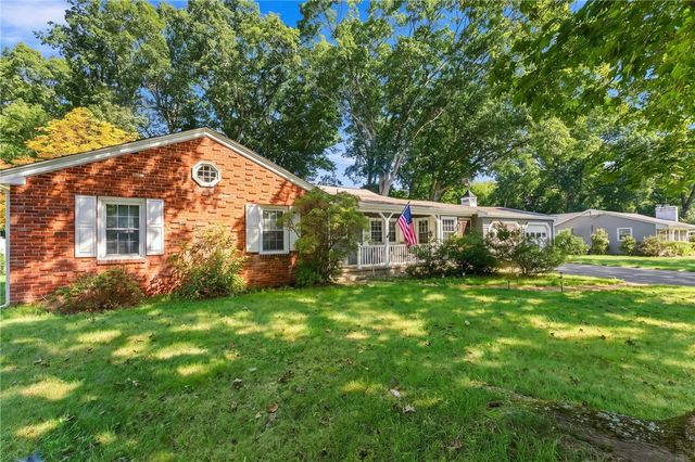 95 Thomas Leighton Boulevard, Cumberland, RI 02864
