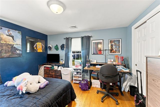 95 Thomas Leighton Boulevard, Cumberland, RI 02864