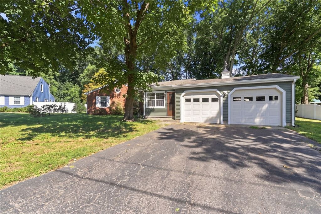 95 Thomas Leighton Boulevard, Cumberland, RI 02864