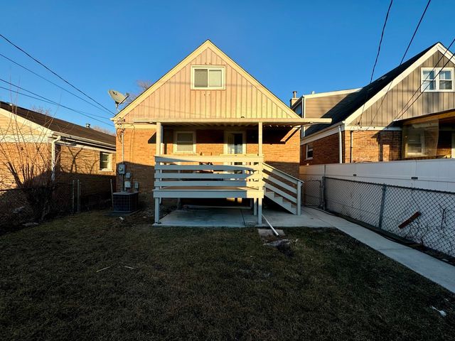 7772 Lawler Avenue, Burbank, IL 60459