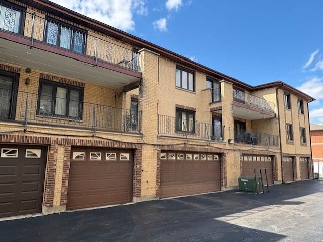 10355 Parkside Avenue 04, Oak Lawn, IL 60453
