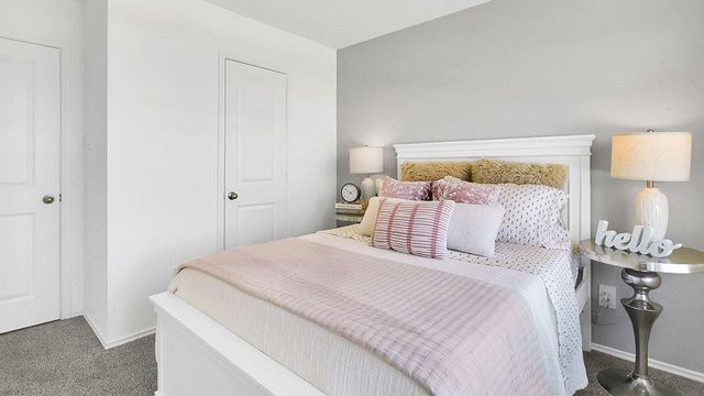 1326 Isola Bella Drive, Richmond, TX 77406