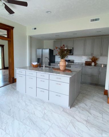 8937 E 300 South, Greentown, IN 46936