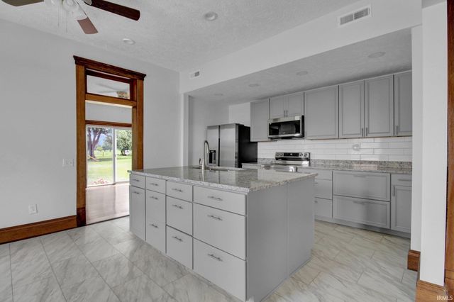 8937 E 300 South, Greentown, IN 46936