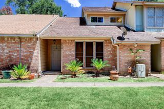 5610 Easthampton Drive B, Houston, TX 77039