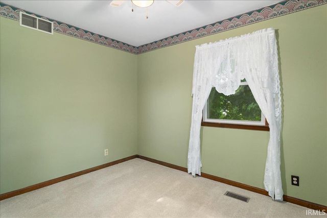 201 S Broadview Circle, Princeton, IN 47670