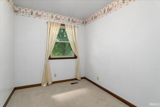 201 S Broadview Circle, Princeton, IN 47670