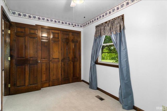 201 S Broadview Circle, Princeton, IN 47670