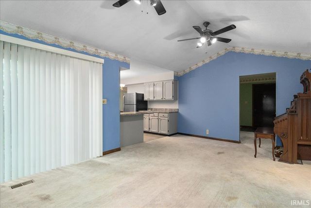 201 S Broadview Circle, Princeton, IN 47670
