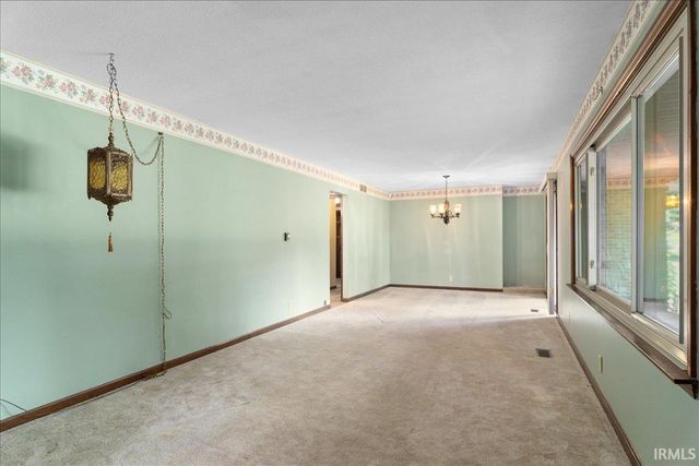 201 S Broadview Circle, Princeton, IN 47670