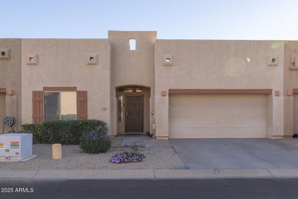 1650 S CRISMON Road 13, Mesa, AZ 85209