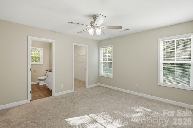 64 Hawthorne Street SW, Concord, NC 28027