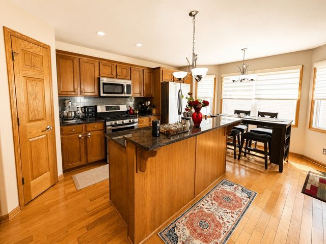 423 Cross Plains Road, Rockford, IL 61107
