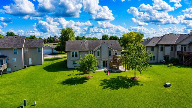 423 Cross Plains Road, Rockford, IL 61107