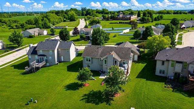 423 Cross Plains Road, Rockford, IL 61107