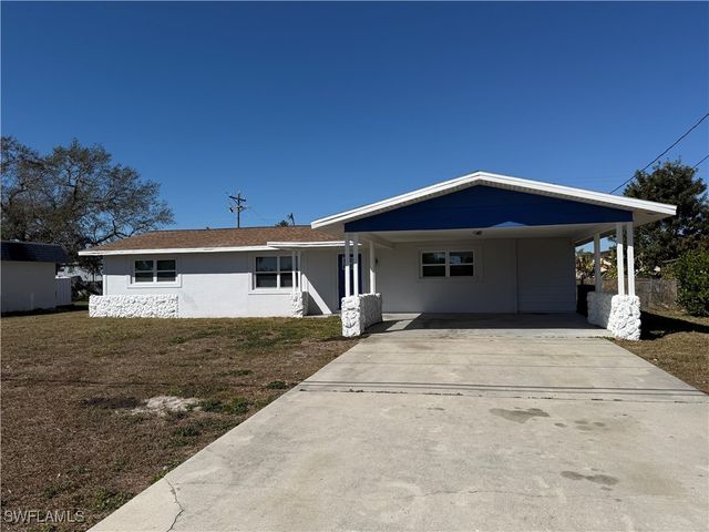 1315 NE Pine Island LN, Cape Coral, FL 33909