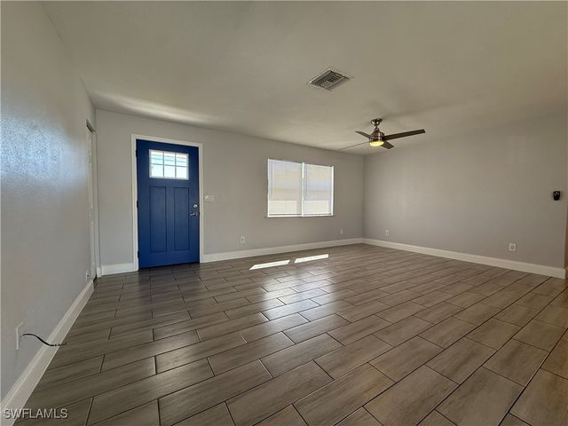 1315 NE Pine Island LN, Cape Coral, FL 33909