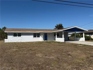 1315 NE Pine Island LN, Cape Coral, FL 33909