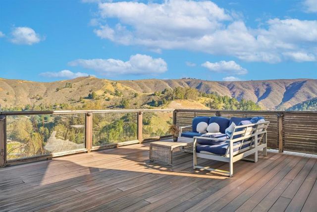 63 Kathleen Court, Pacifica, CA 94044