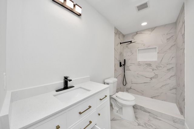 6522 Belarbor Street, Houston, TX 77087