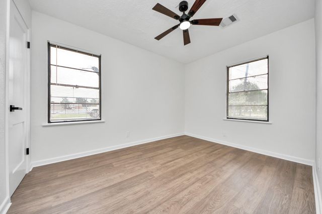 6522 Belarbor Street, Houston, TX 77087