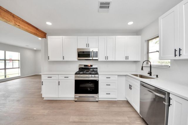 6522 Belarbor Street, Houston, TX 77087