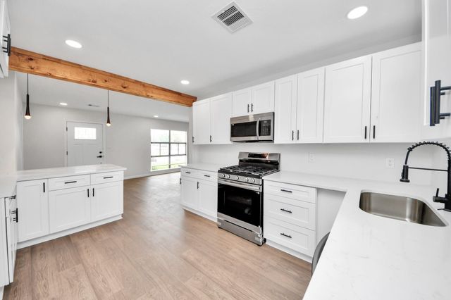 6522 Belarbor Street, Houston, TX 77087