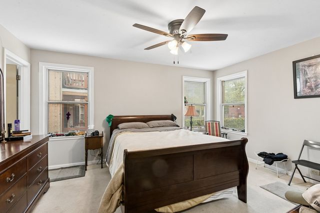 2225 W Touhy Avenue, Chicago, IL 60645