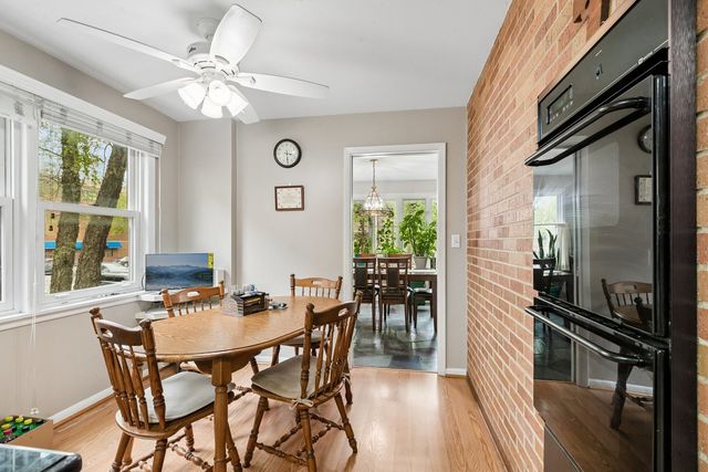 2225 W Touhy Avenue, Chicago, IL 60645
