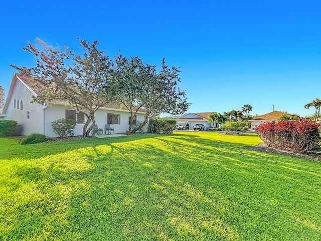 208 River Walk, Fort Pierce, FL 34949