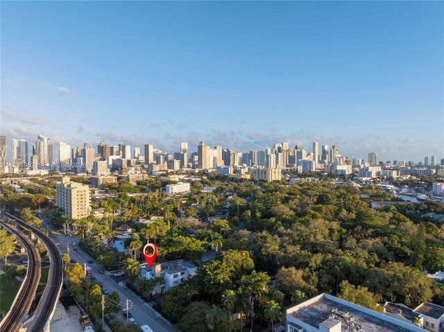 950 NW 11th St 3B, Miami, FL 33136