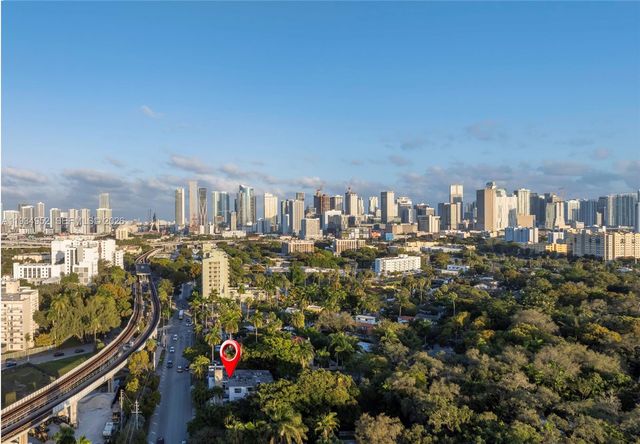 950 NW 11th St 3B, Miami, FL 33136