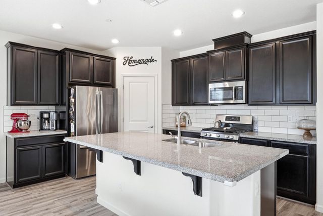 2079 Coffee Creek Way, Plumas Lake, CA 95961