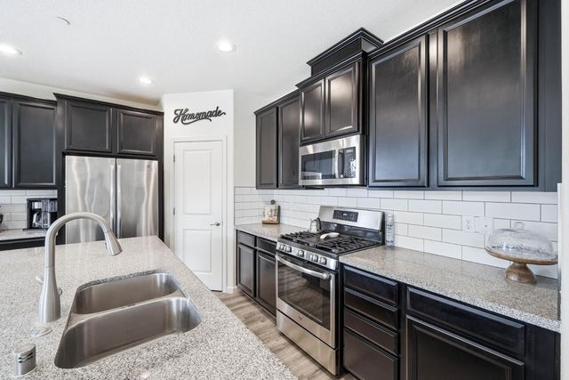 2079 Coffee Creek Way, Plumas Lake, CA 95961