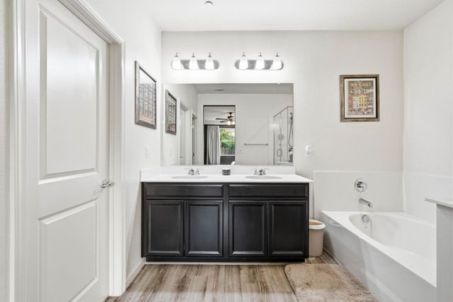 2079 Coffee Creek Way, Plumas Lake, CA 95961