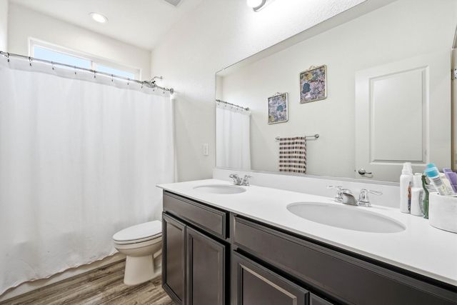 2079 Coffee Creek Way, Plumas Lake, CA 95961