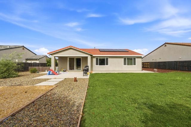 2079 Coffee Creek Way, Plumas Lake, CA 95961