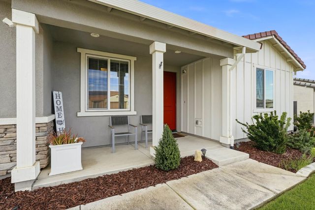 2079 Coffee Creek Way, Plumas Lake, CA 95961