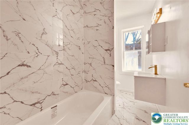 312 South Jackson Street, Pottsville, PA 17901