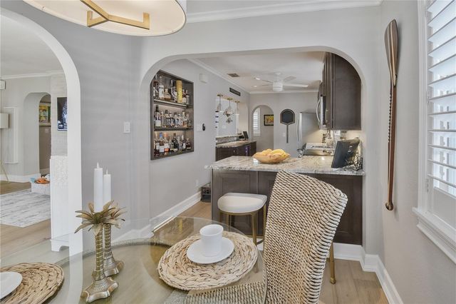 467 31ST AVENUE N, St Petersburg, FL 33704