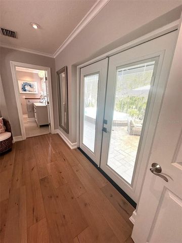 467 31ST AVENUE N, St Petersburg, FL 33704