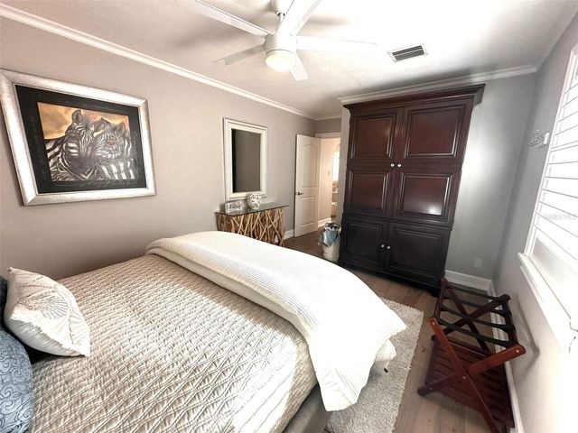 467 31ST AVENUE N, St Petersburg, FL 33704