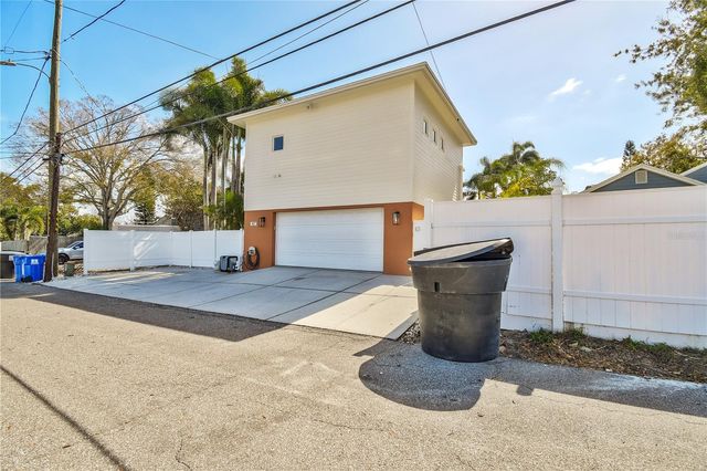 467 31ST AVENUE N, St Petersburg, FL 33704