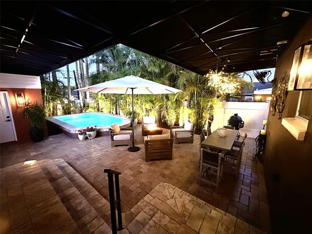 467 31ST AVENUE N, St Petersburg, FL 33704