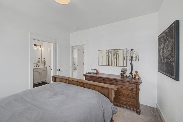 1517 Jones Ave, Nashville, TN 37207