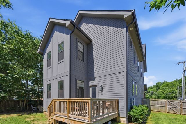1517 Jones Ave, Nashville, TN 37207