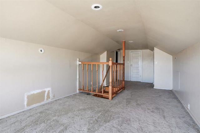 9448 N 2020 Road, Hammon, OK 73650