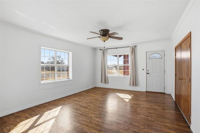 9448 N 2020 Road, Hammon, OK 73650