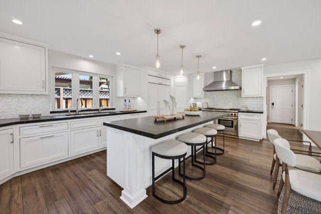 2705 Ramos Court, Mountain View, CA 94040