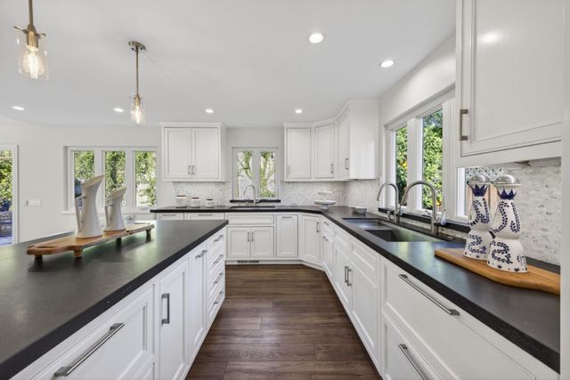 2705 Ramos Court, Mountain View, CA 94040